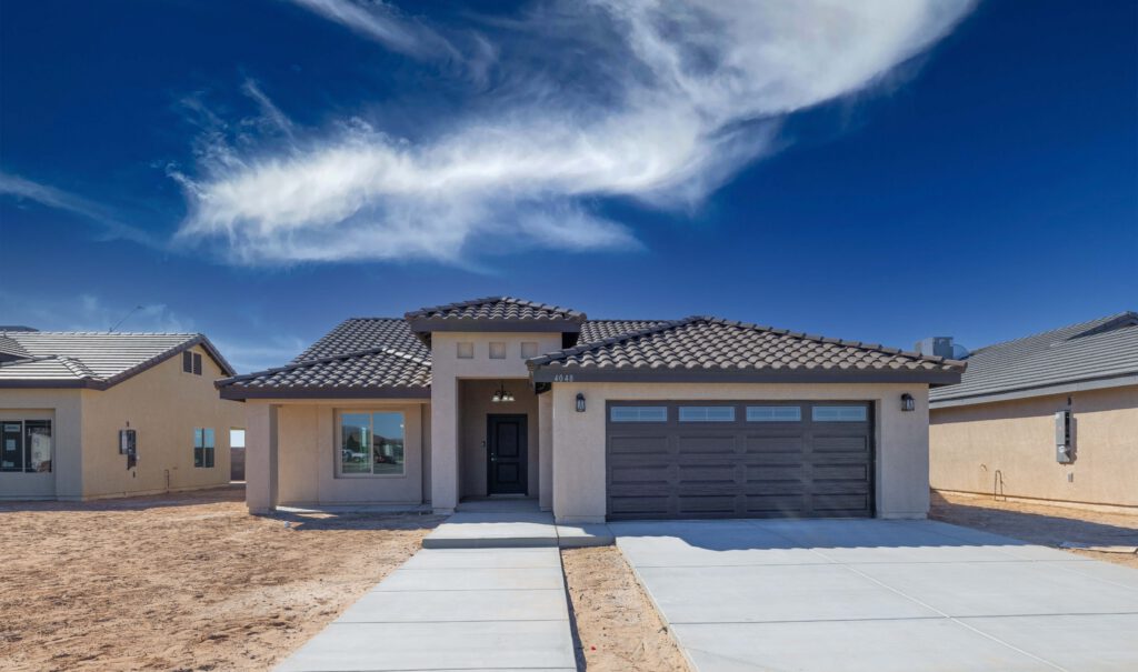 Los Agaves Streetscape